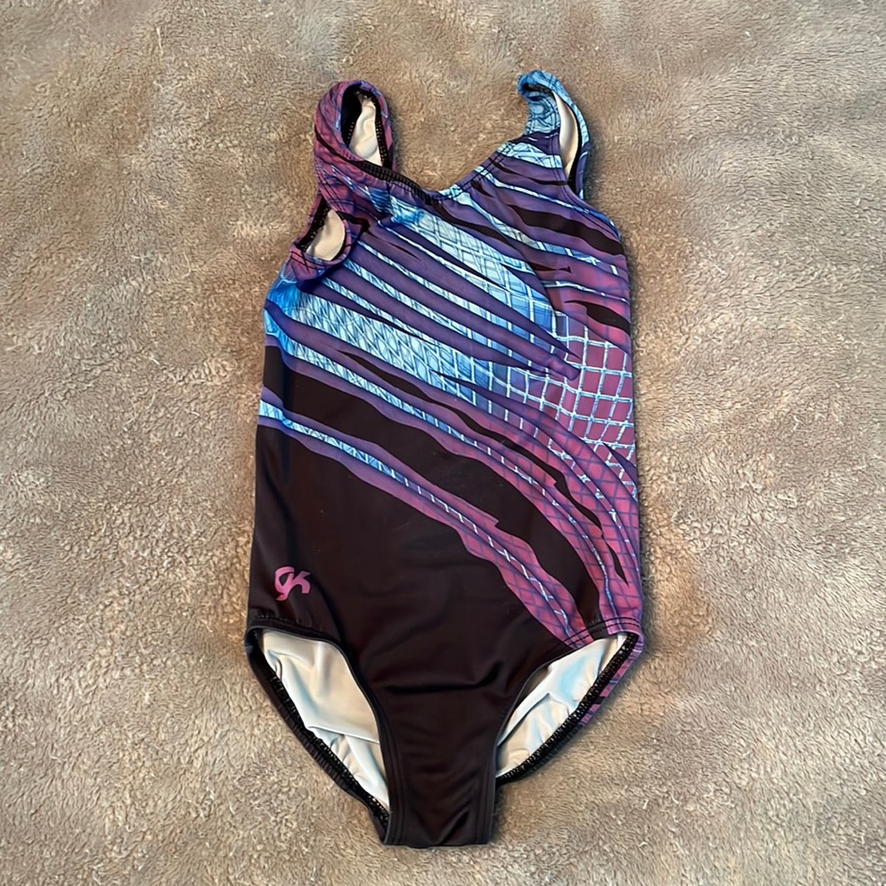 GK Leo - size child small